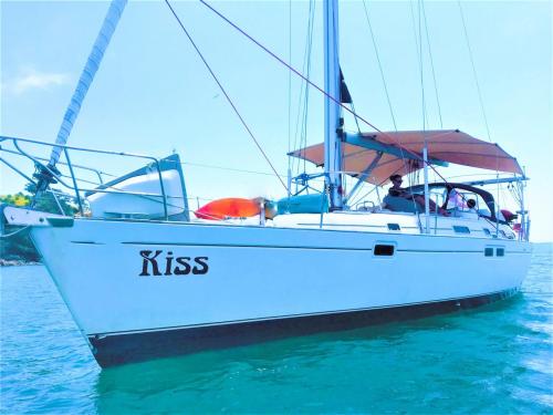 Charter Boat / Yacht - Kiss, Auckland: Nov - Dec, Bay of Islands: Jan - Nov (Auckland & Hauraki Gulf)