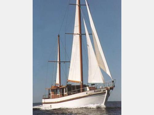 Ranui Luxury Charter Boat Westhaven / Auckland & Hauraki Gulf